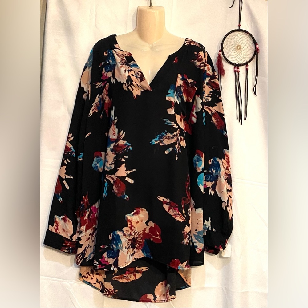 Ava & Viv floral blouse size 4x